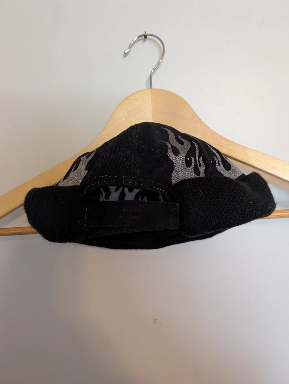 Harley-Davidson Black & Gray Flame Beanie - Picture 3 of 4
